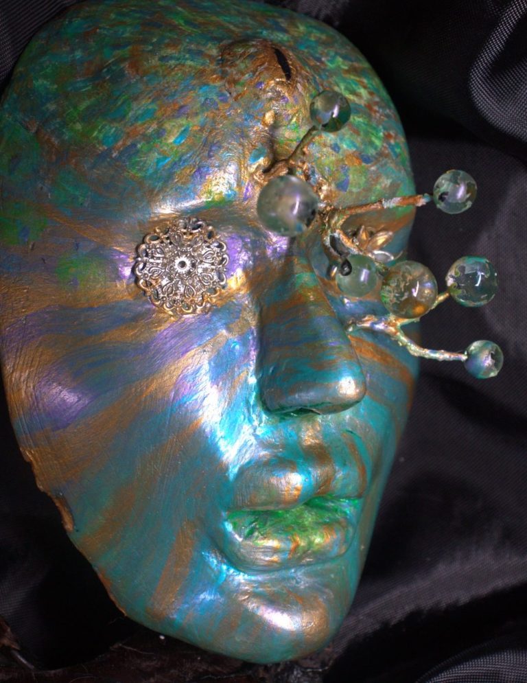 Main frontal view under daylight lighting